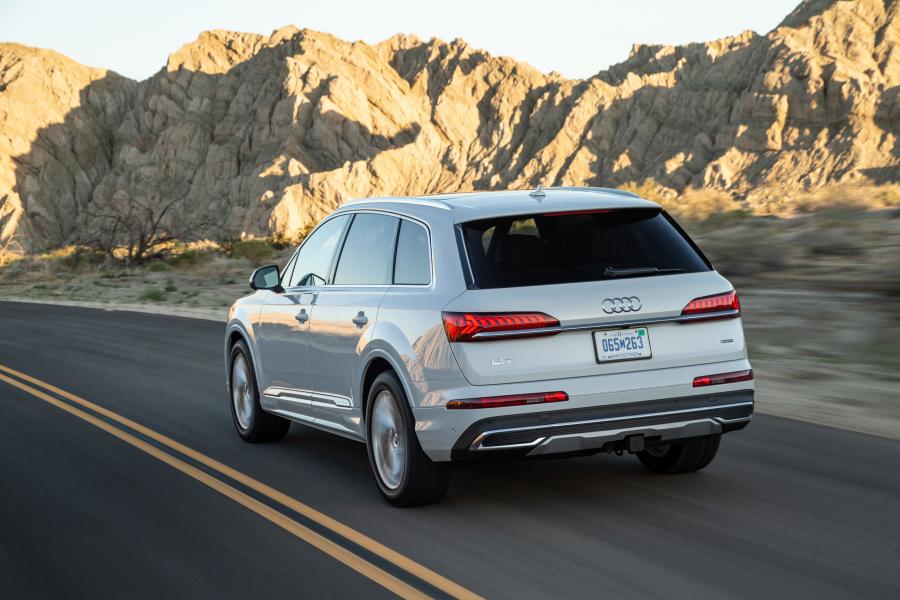  Audi Q7 55 TFSI Quattro (4M) 2019 года  (NA) (фото 7 из 37)